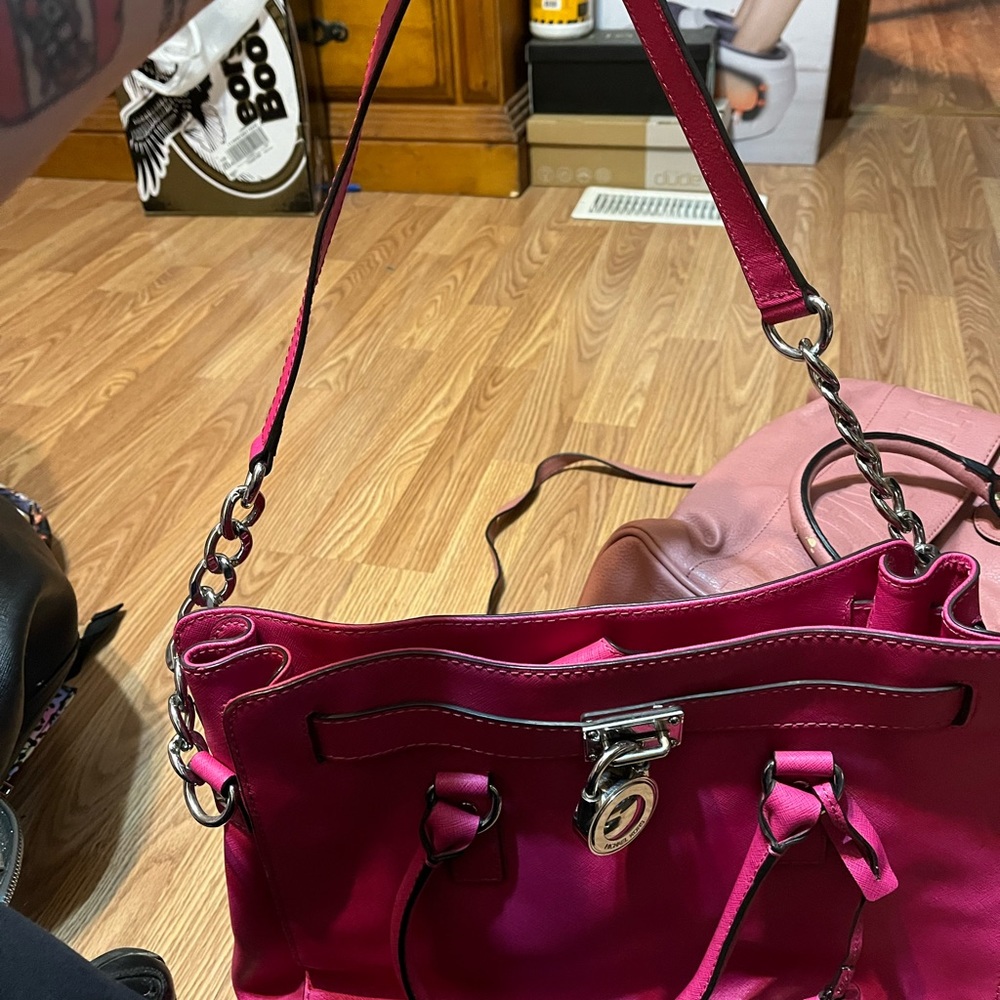 Michael Kors tote purse - Picture 2 of 3